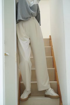 ベーシック -タック パンツ - BASIC TUCK PANTS - IVORY