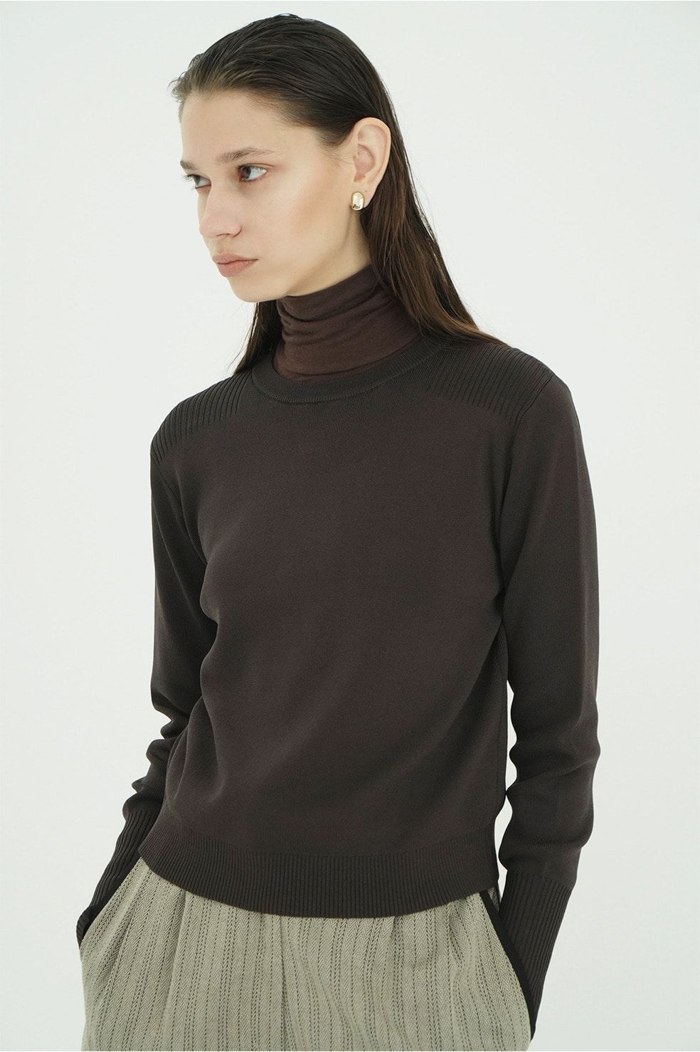 【26AW】ベーシックコンパクトニットトップス - BASIC COMPACT KNIT TOPS (BROWN)