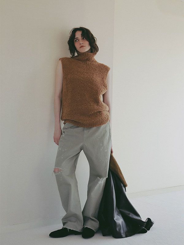 モールヤーンハイネックニットベスト （BEIGE)