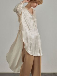 シャイニーフレアロングシャツ - IVORY