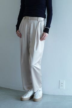 サテン スラックス パンツ - SATIN SLACKS PANTS - BEIGE
