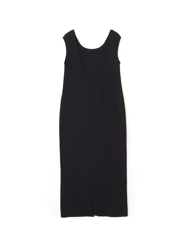 オープンバックスリーブレスニットワンピース（BLACK)