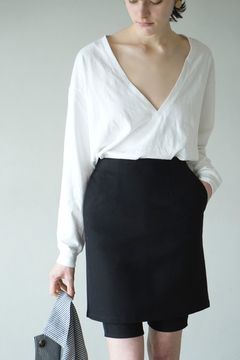 ディープ ブイネック トップス - ホワイト - DEEP V NECK TOPS