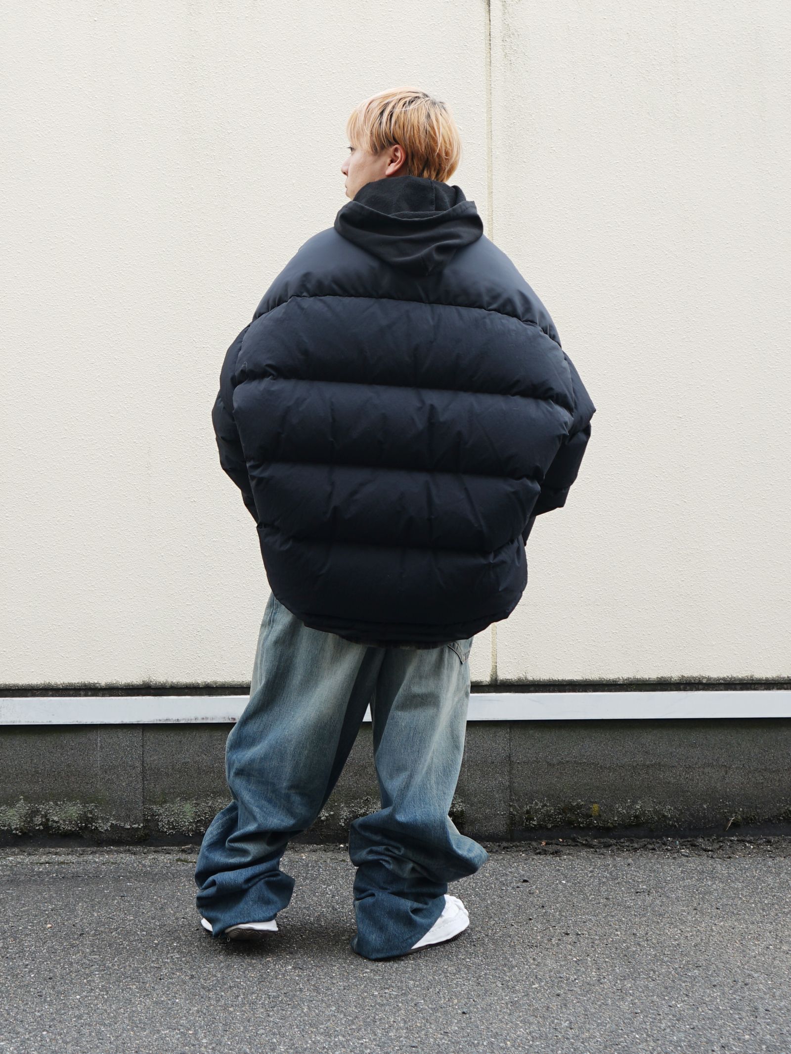 Maison MIHARA YASUHIRO｜ボリュームダウンとワイドデニムで作るモードカジュアル