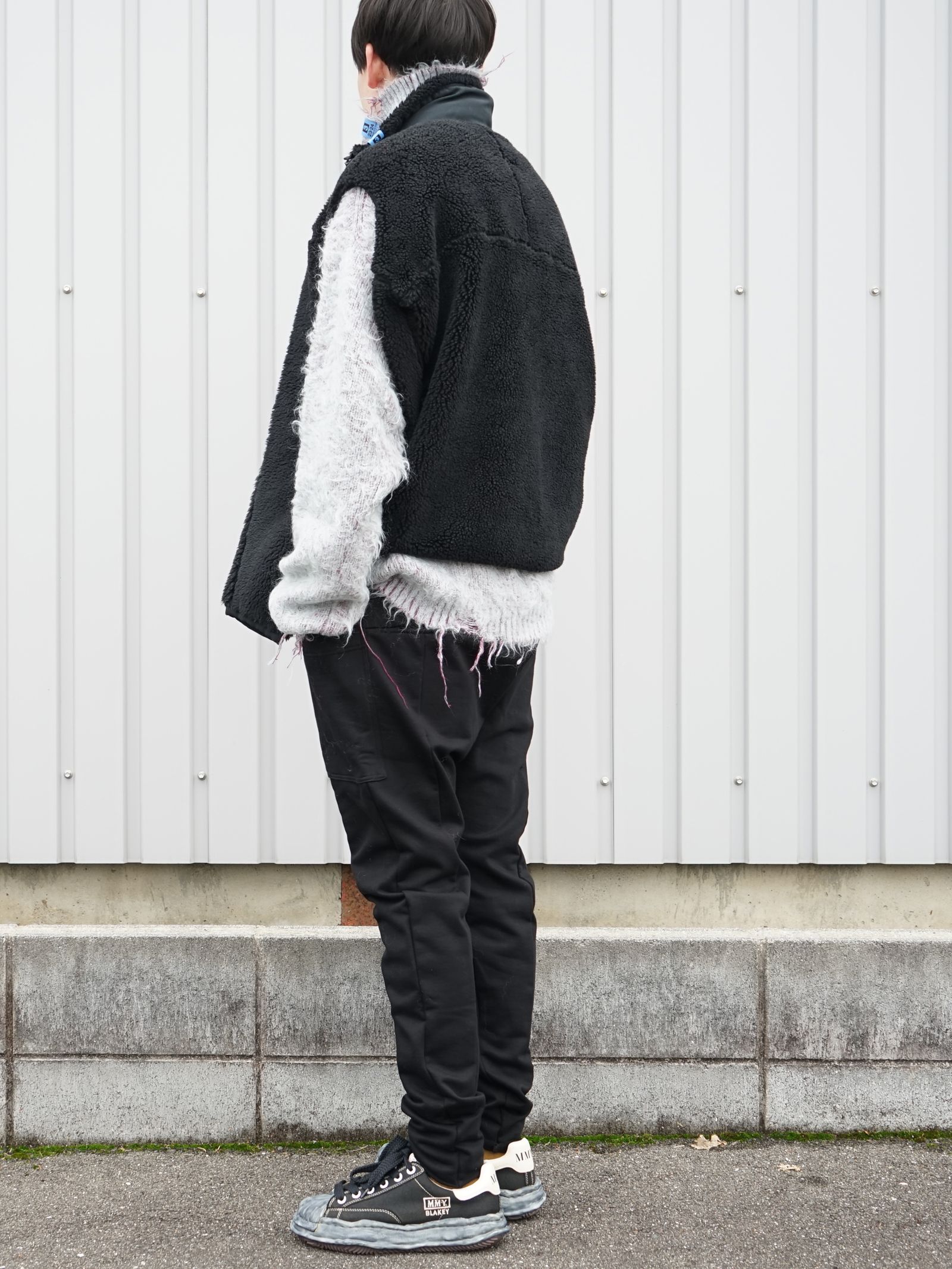 ホロー アウト ボアベスト - hollowed - out boa vest - BLACK