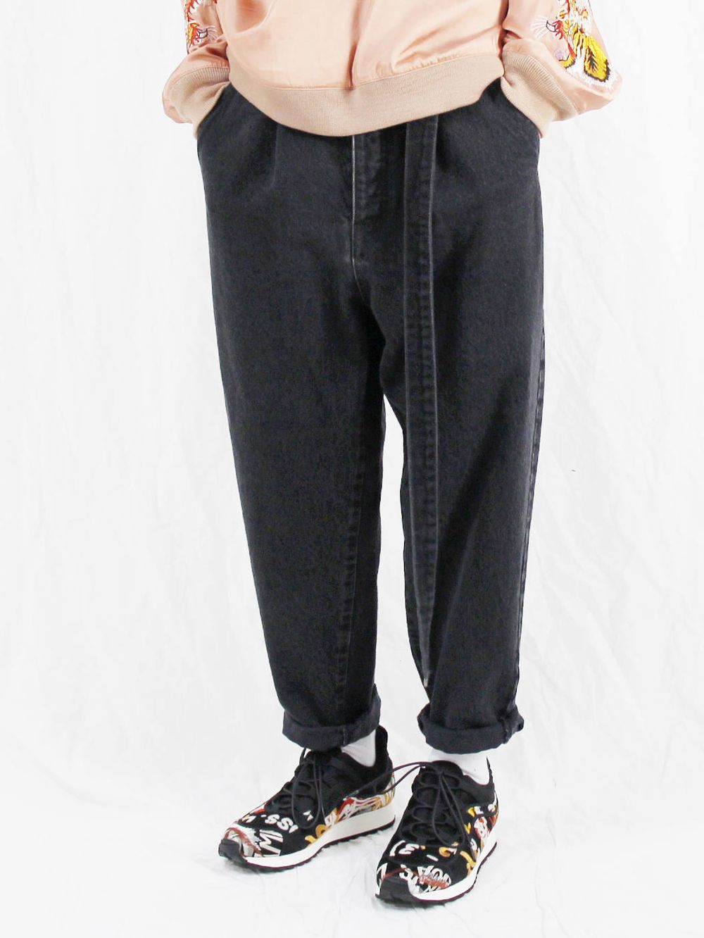 DOUBLET 17-18AW - 見た目はデニム、履き心地はシルク！？ | ADDICT 