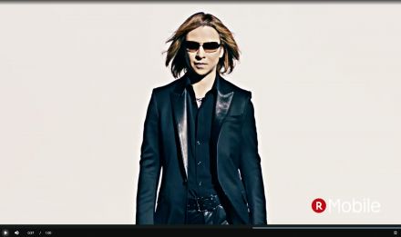 「X JAPAN」のYOSHIKIさん着用 - GalaabenD ”タキシードクロスストレッチコート”
