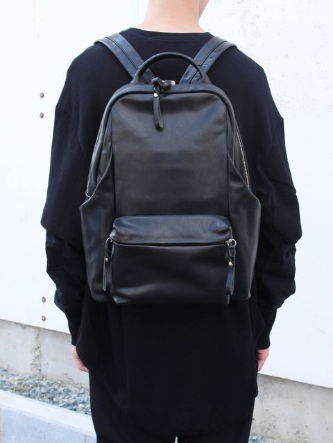 ミニマルで機能的、CORNELIAN TAURUSの傑作バックパックが残り1点に!!