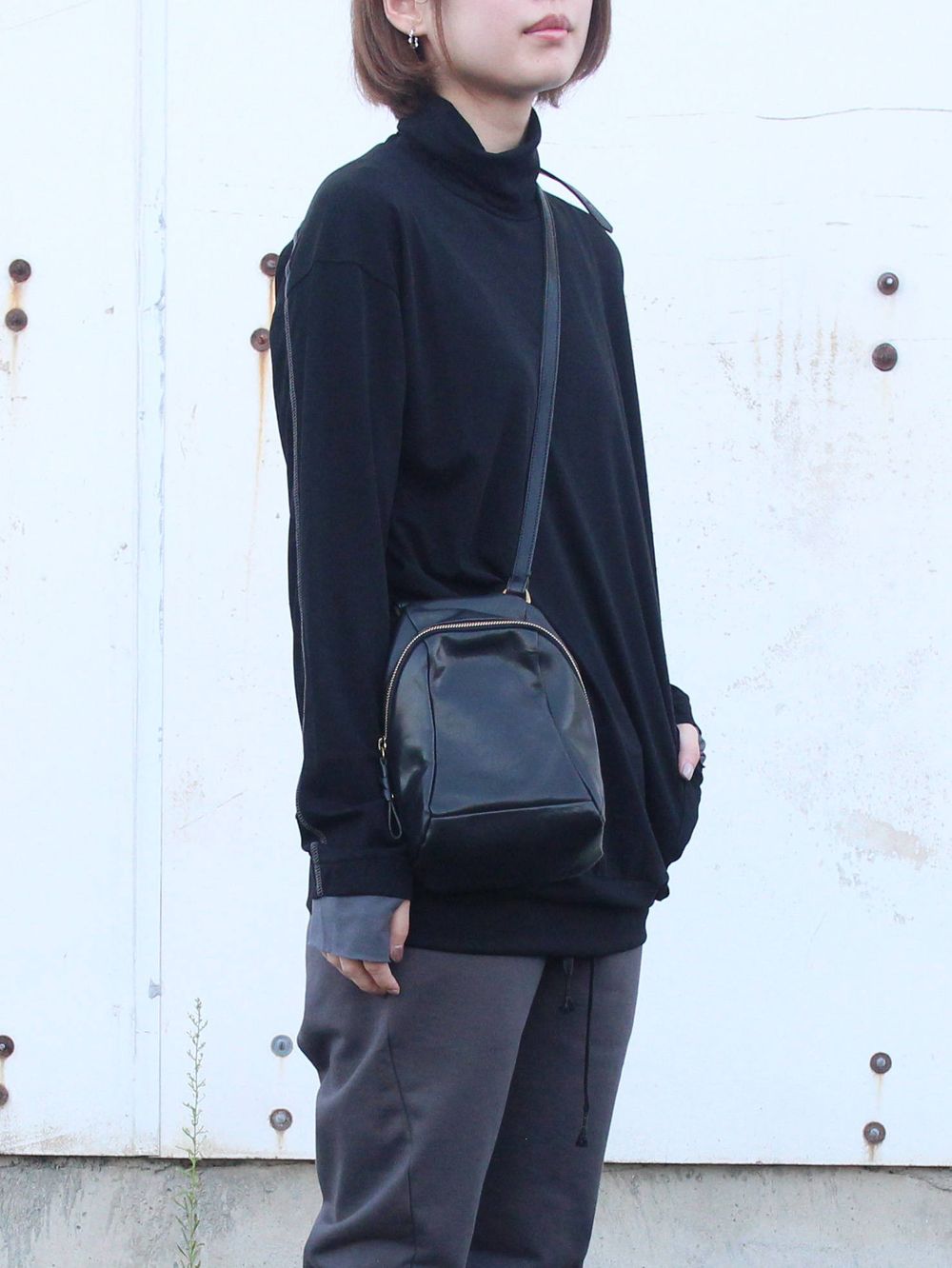 CORNELIAN TAURUSの最新モデル"Turtle shoulder"のご紹介です。