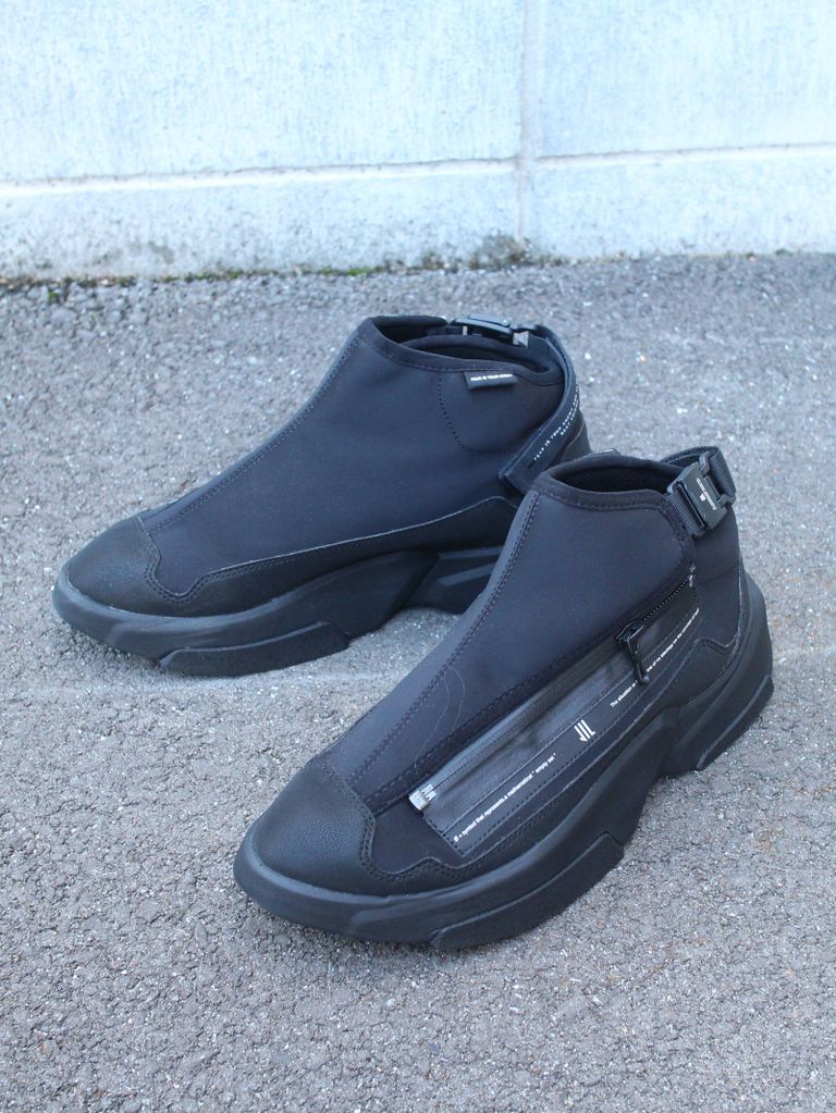 SPYAIR の IKEさん着用 ”NIL SNEAKERS”のご紹介です‼