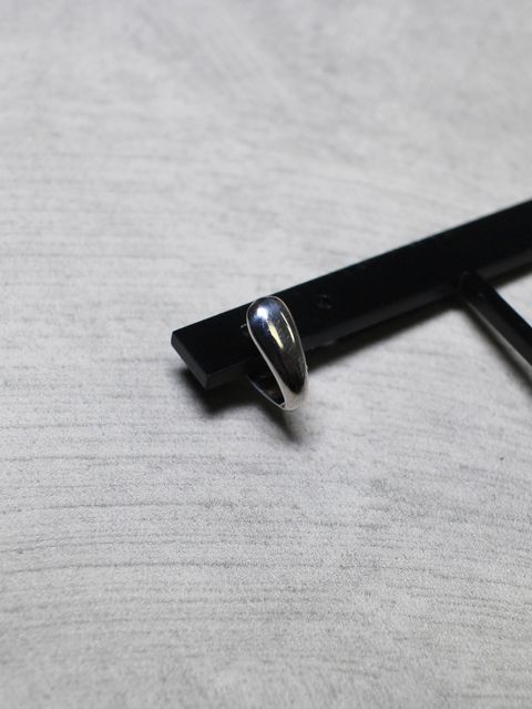 “ソッパス” からインスパイアされたピアスCAREERINGのHF-002‼