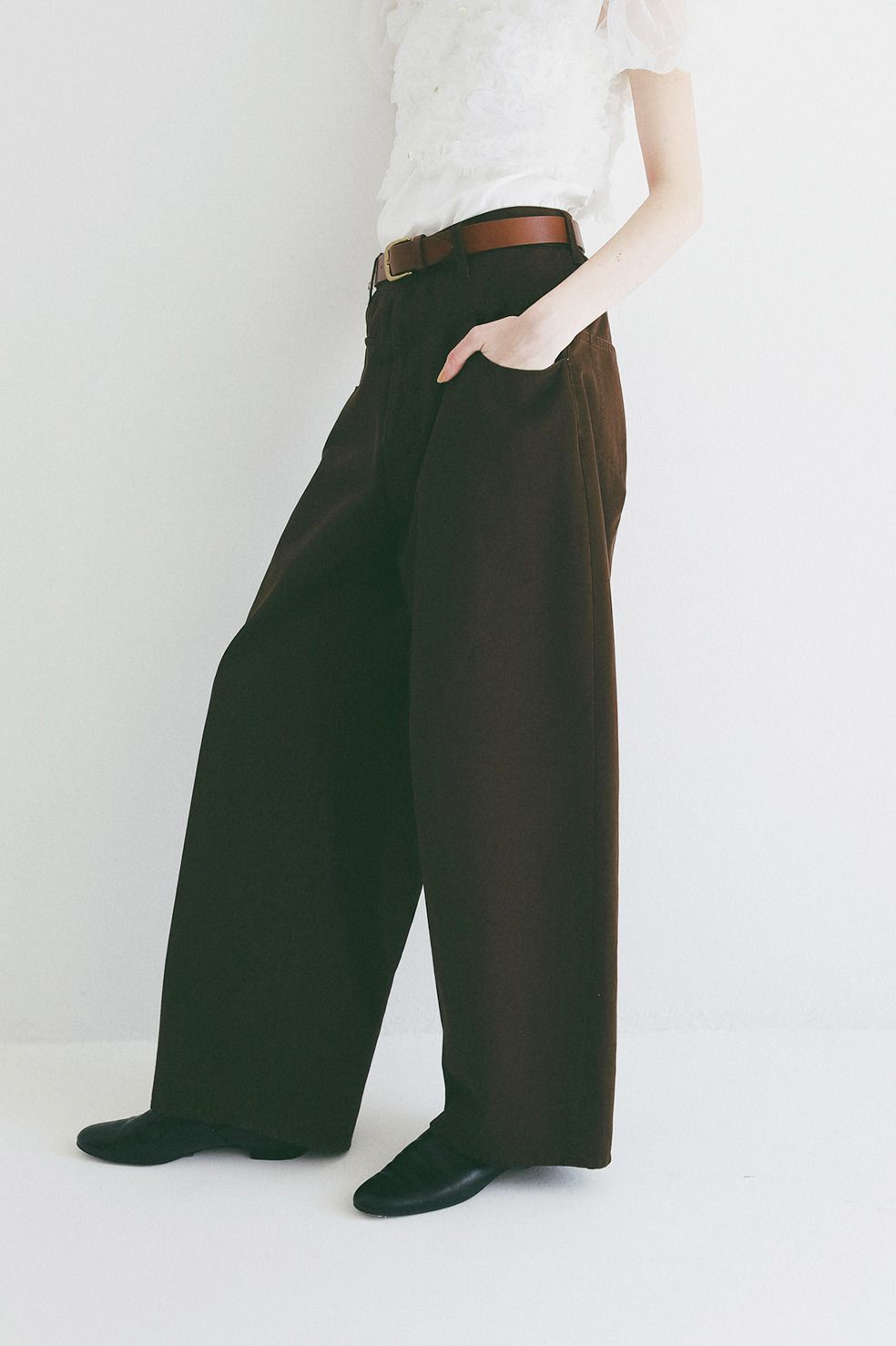 ローウエストバレルパンツ -  LOW WAIST BARREL PANTS (BROWN)