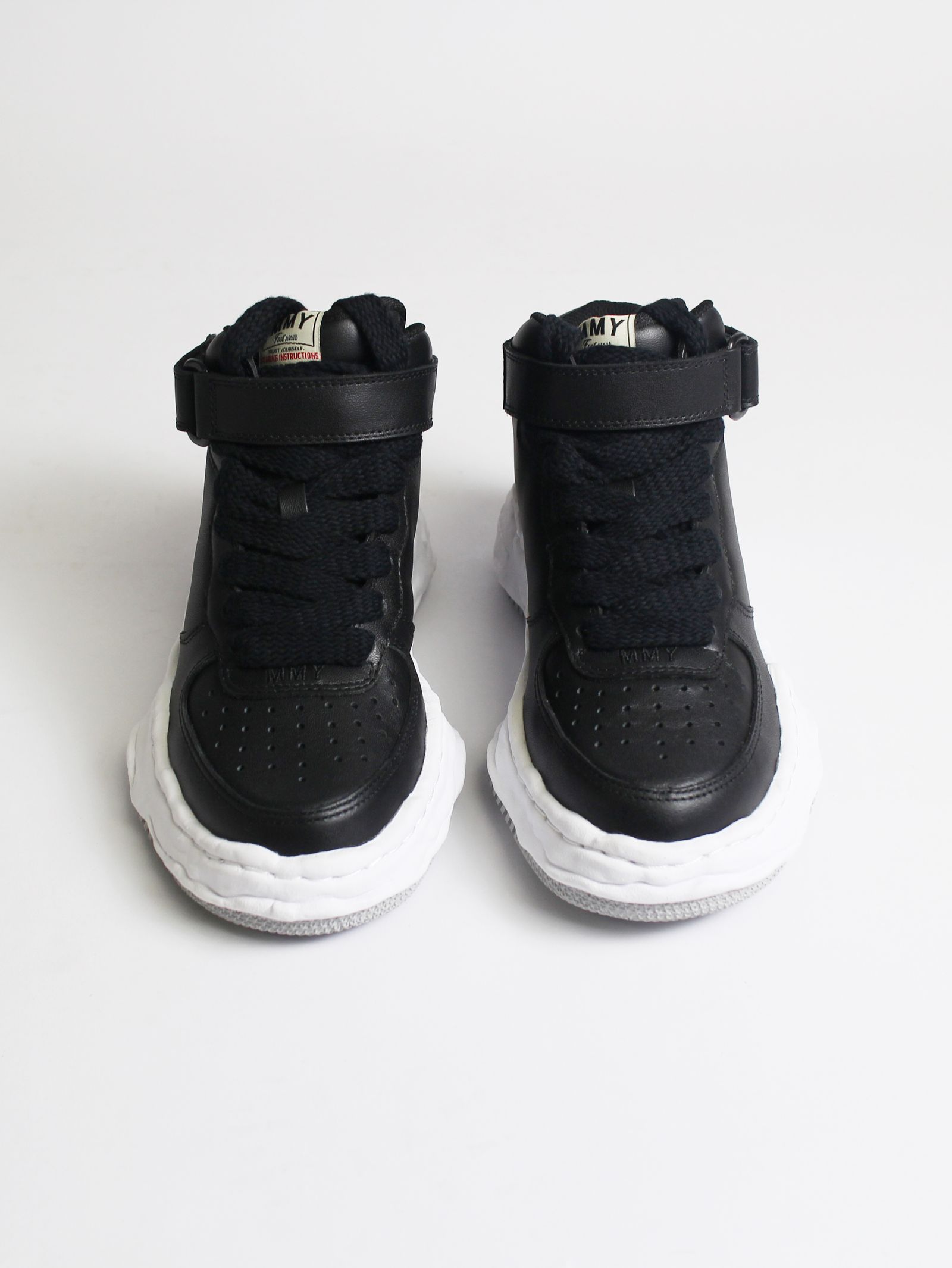 "WAYNE" OG Sole Leather High-top Sneaker  A07FW701 - BLACK × WHITE