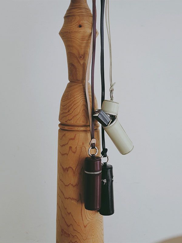 【3色展開】 タンドレザージップリップケース