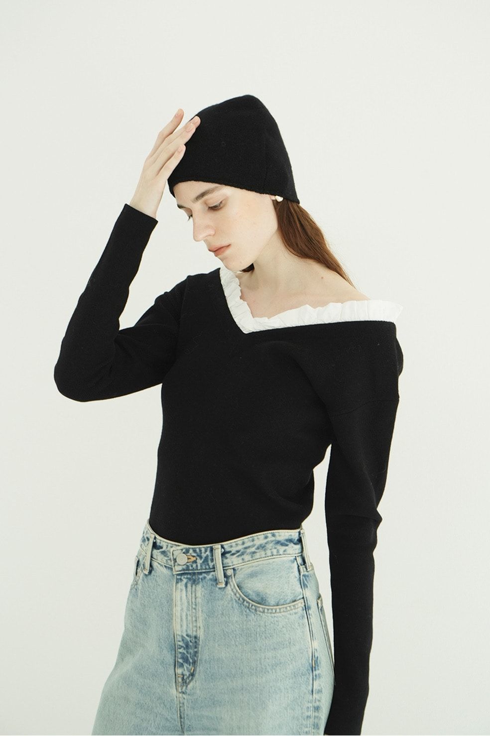 ツーウェイ フリルニットトップス - 2WAY FRILL V NECK KNIT TOPS (BLACK)