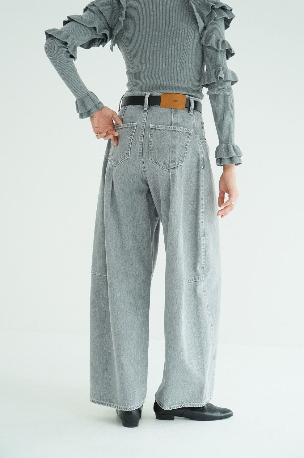 コクーン バルキー デニムパンツ -  COCOON BULKY DENIM PANTS (GREY)