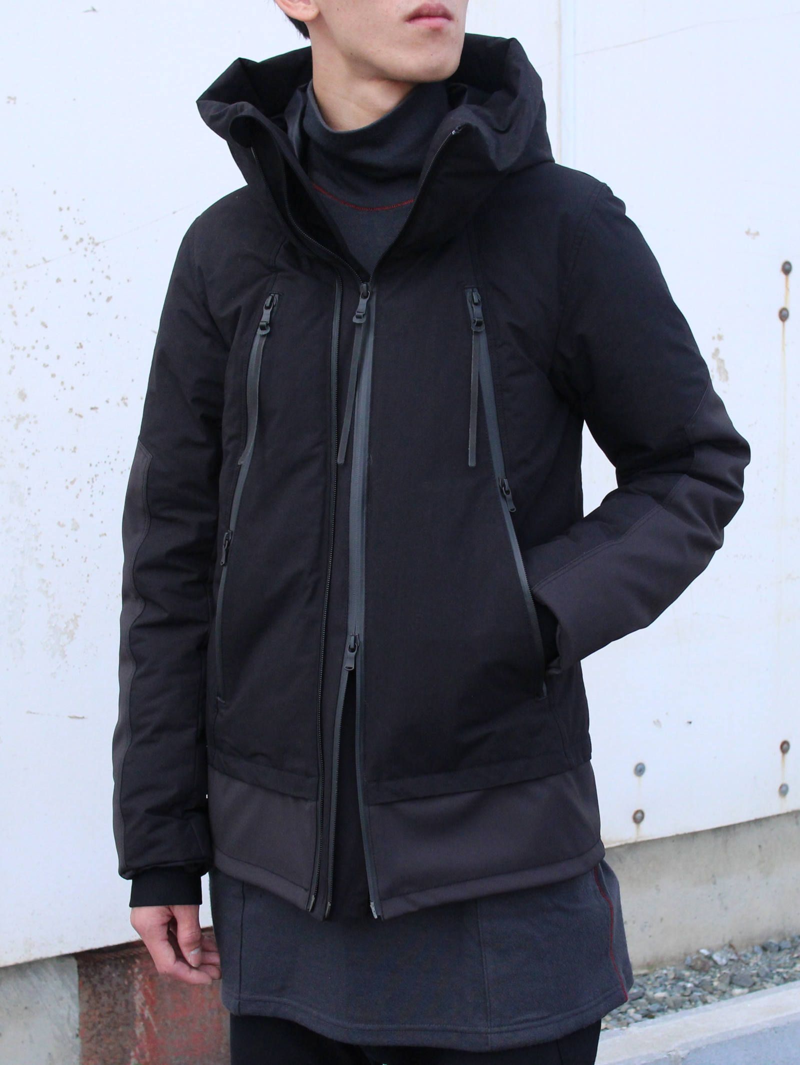 the virridi-anne × RVW コラボ ダウンジャケット