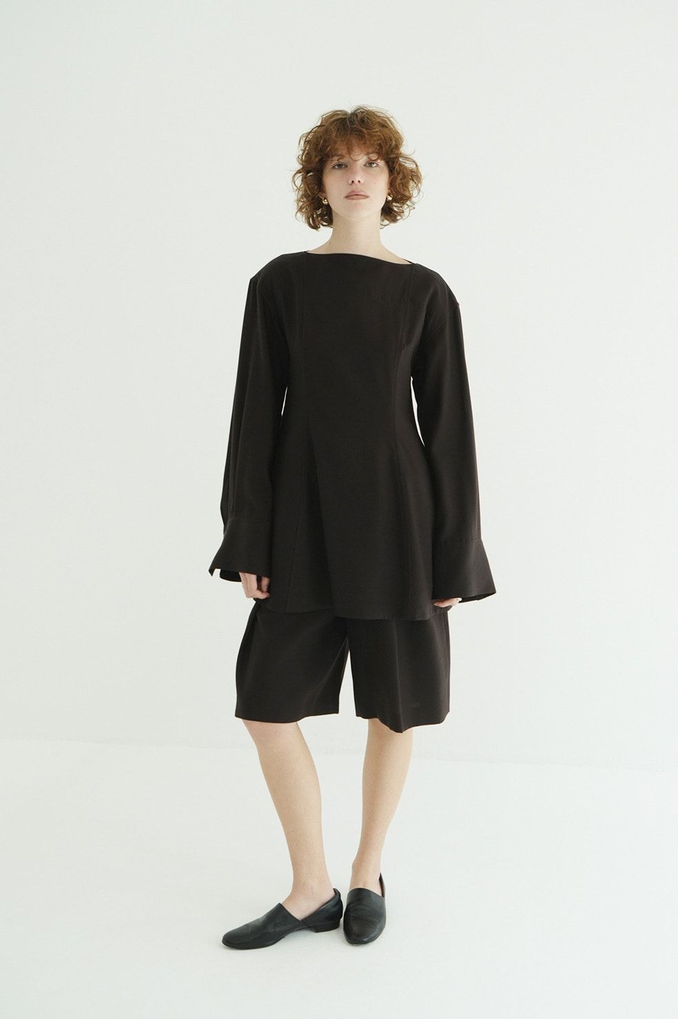 テンセルミニフレアワンピース - TENCEL MINI FLARE ONEPIECE (BROWN)