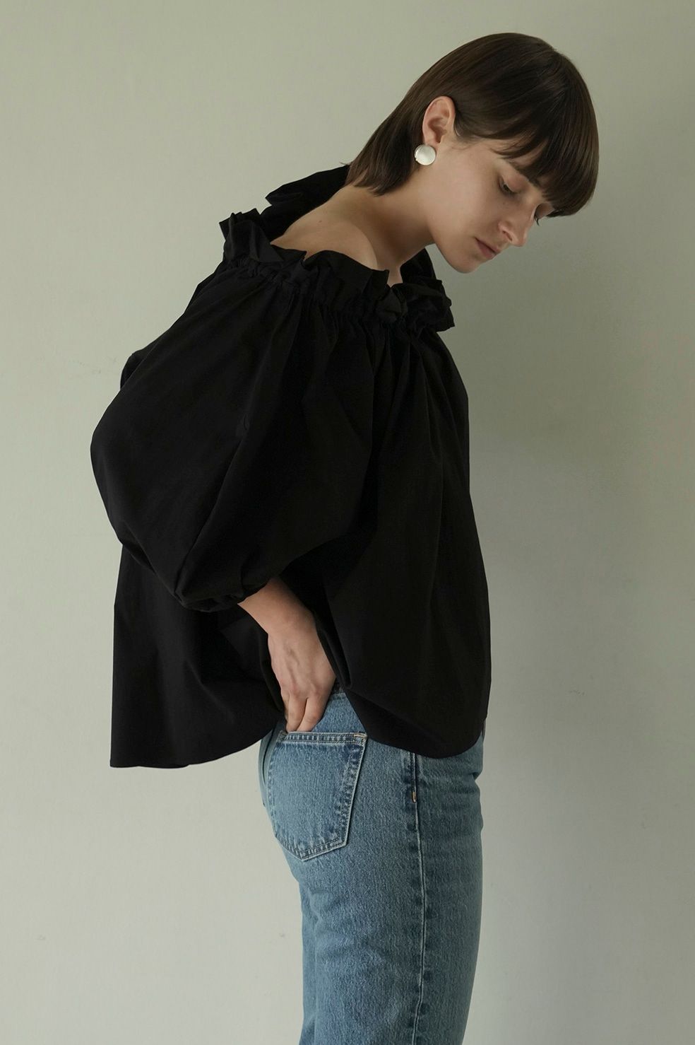 CLANE - パフネックトップス - 2WAY PUFF NECK TOPS - BLACK | ADDICT 