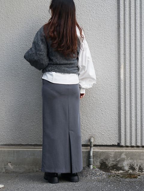 秋のムードを感じるエトレのレイヤードコーデ