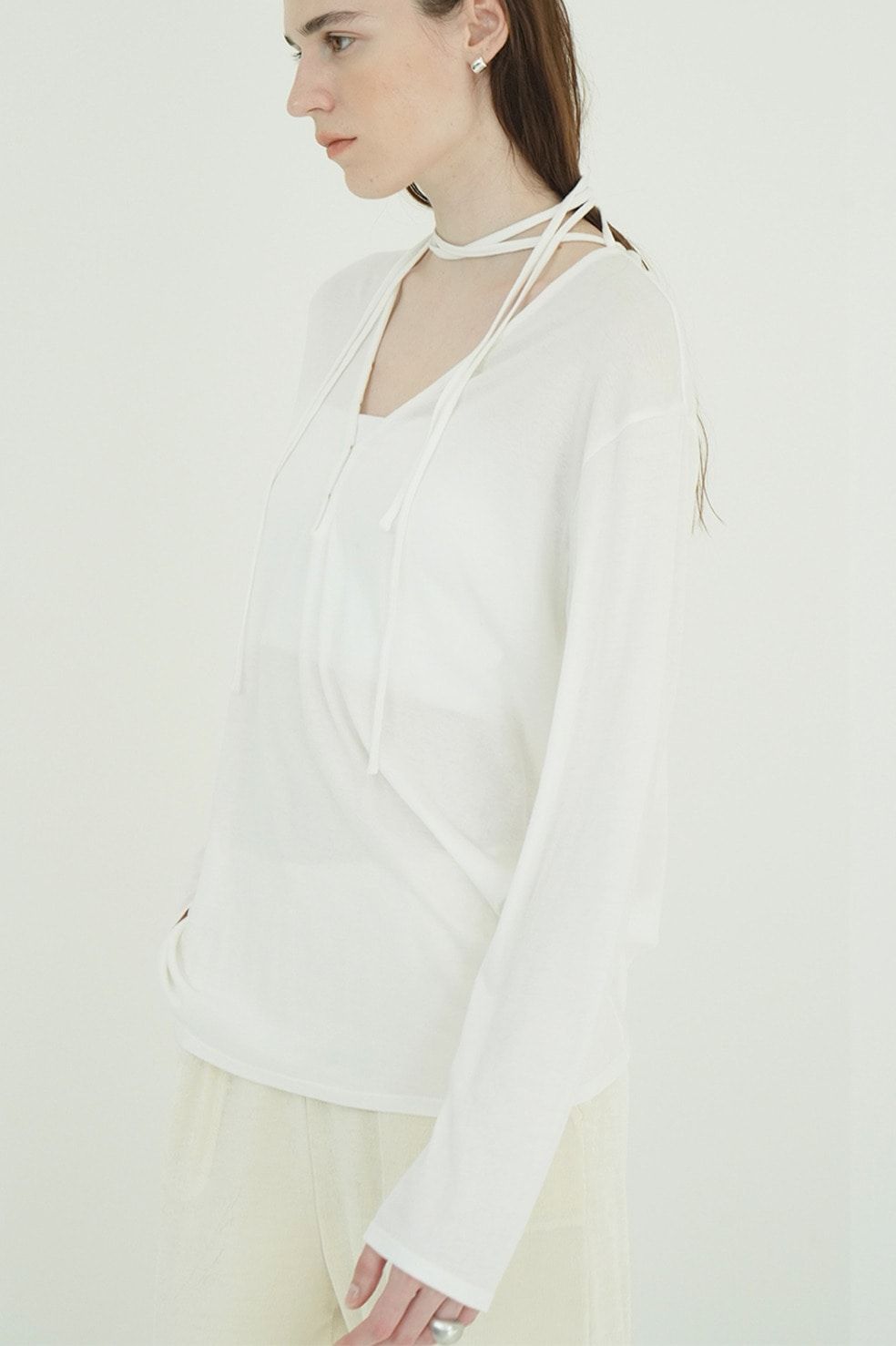 デザインリボンカットトップス - DRAWSTRING LOOSE CUT TOPS (WHITE)