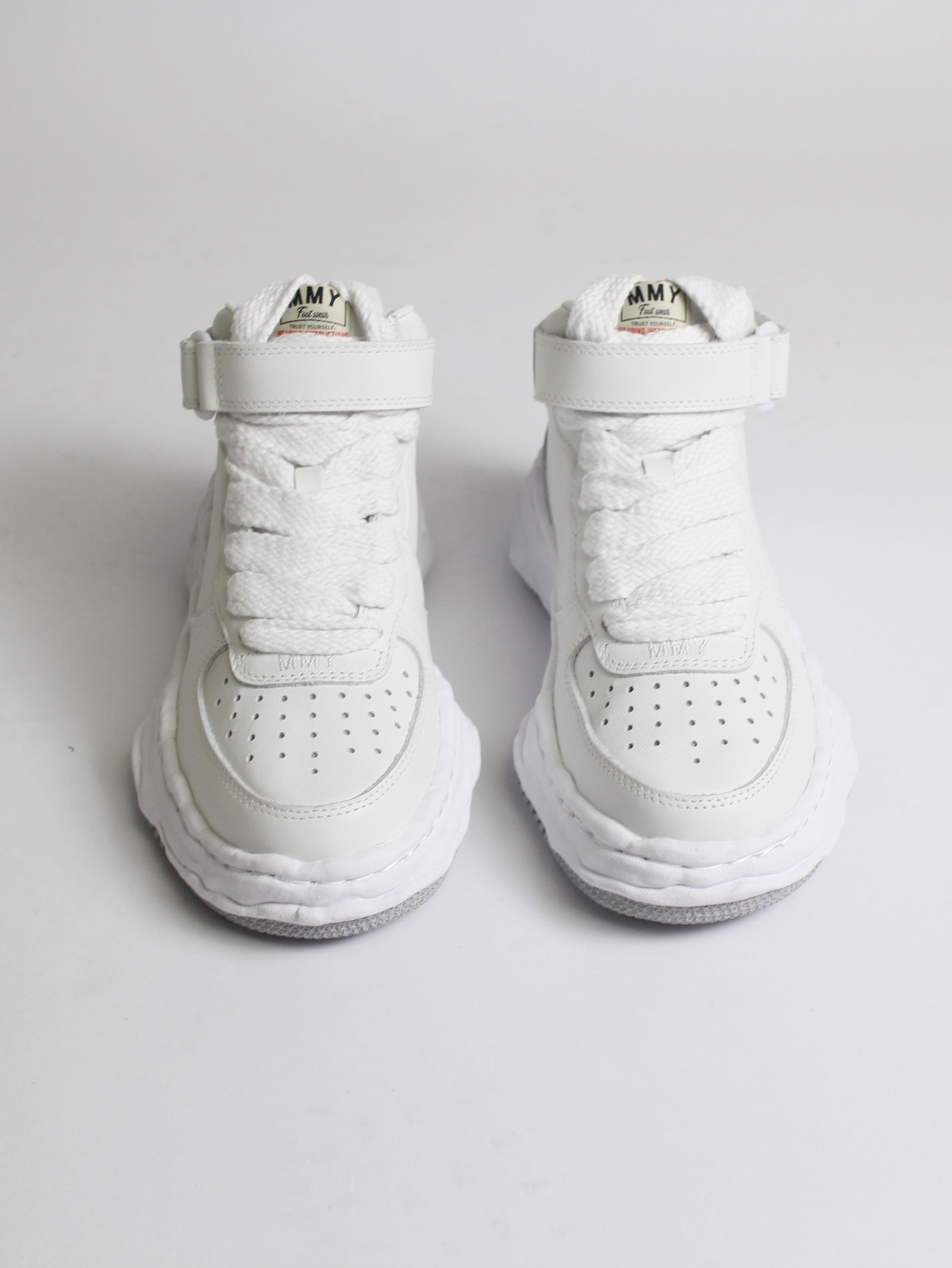 "WAYNE" OG Sole Leather High-top Sneaker  A07FW701 - WHITE