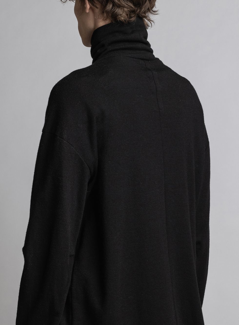 ウールスムースタートルネックプルオーバー - Wool Smooth Turtleneck