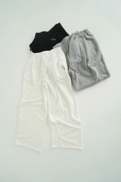 【3色展開】 ロゴスウェットワイドパンツ - LOGO SWEAT TUCK WIDE PANTS