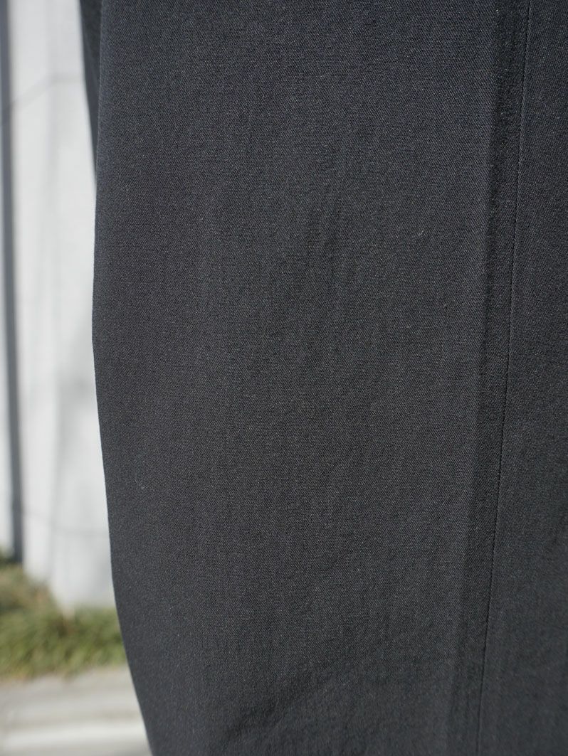ハイツイストコットンイージーパンツ - HIGH TWIST COTTON EASY SLACKS