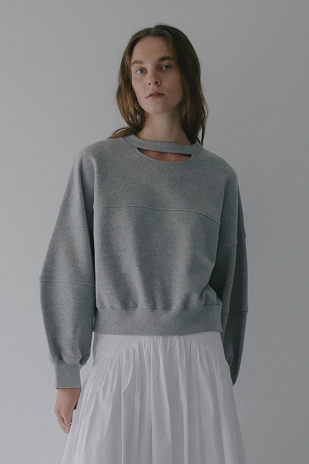 ネックデザインスウェット - MOON SLIT SWEAT TOPS (GREY)