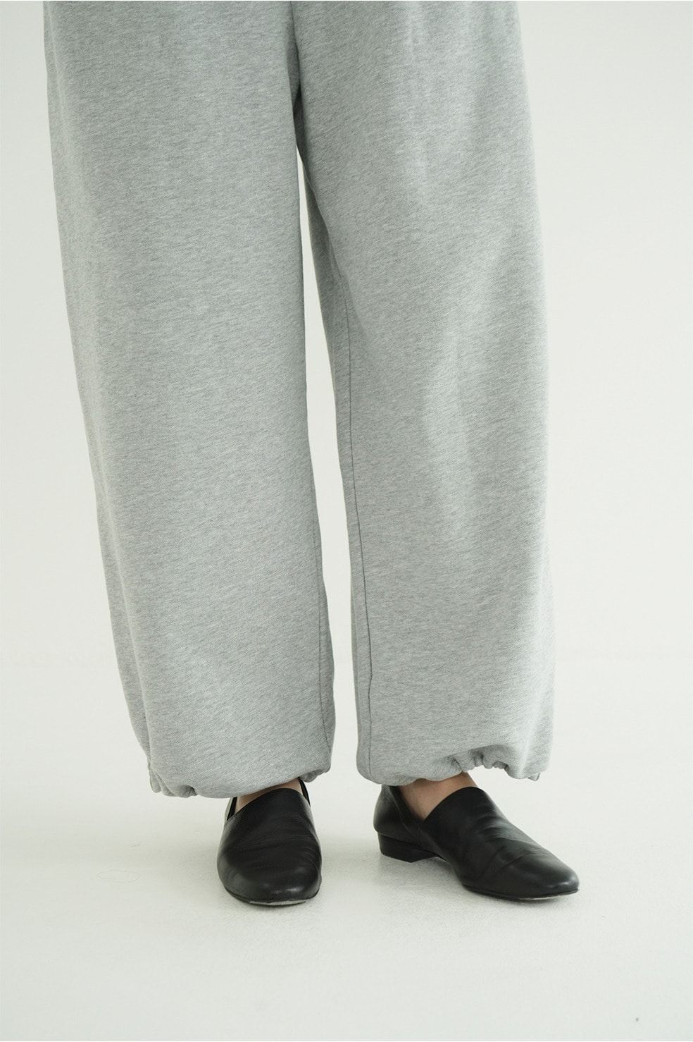 スラッシュ ウエスト スウェットパンツ - SLASH WAIST SWEAT PANTS (GREY)