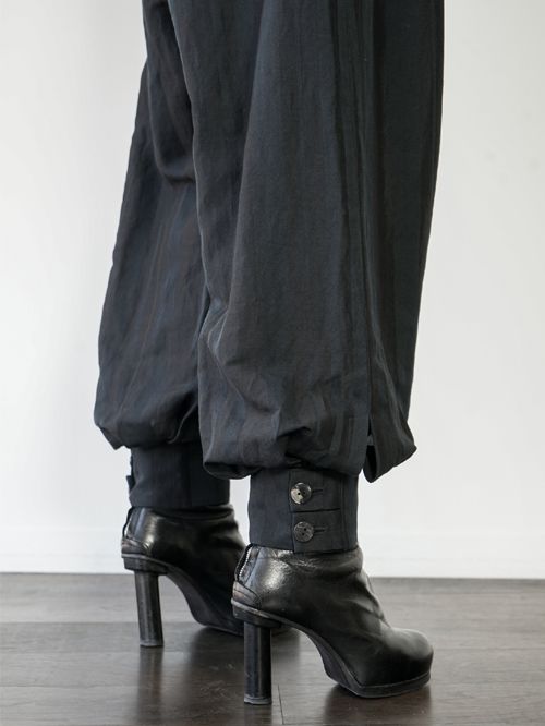 パンツ kujaku higotai pants 22AW - 23AW kujaku] (クジャク) 2022-23AW higotai pants | Clique Tokyo