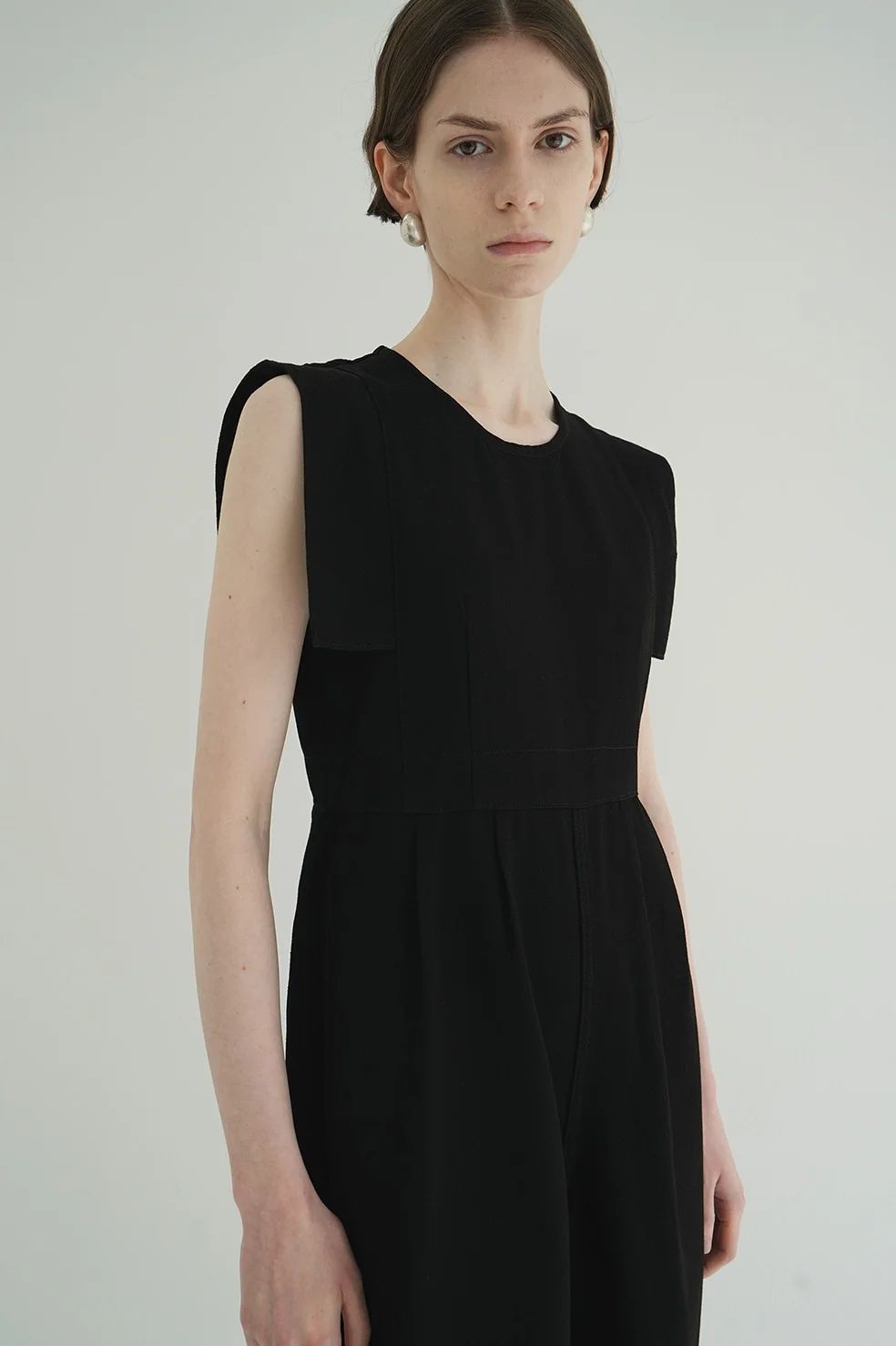 スクエア―スリーブ デニムオールインワン - SQUARE SLEEVE DENIM ALL IN ONE BLACK