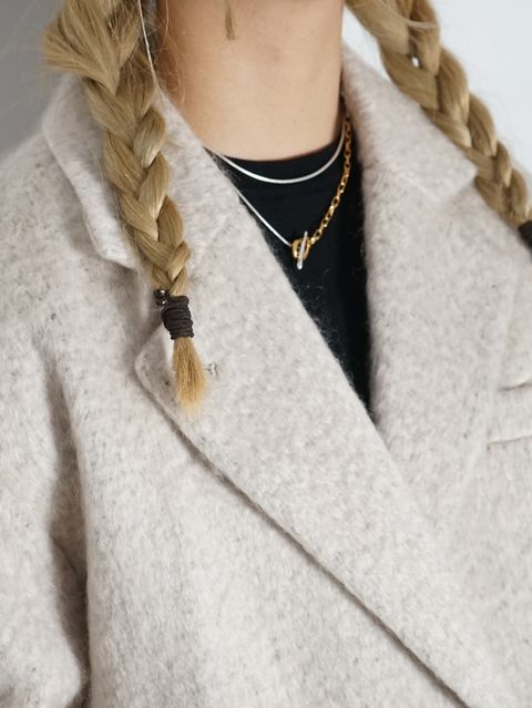 CLANEのシャギ―素材は優しい質感で冬にもお勧め