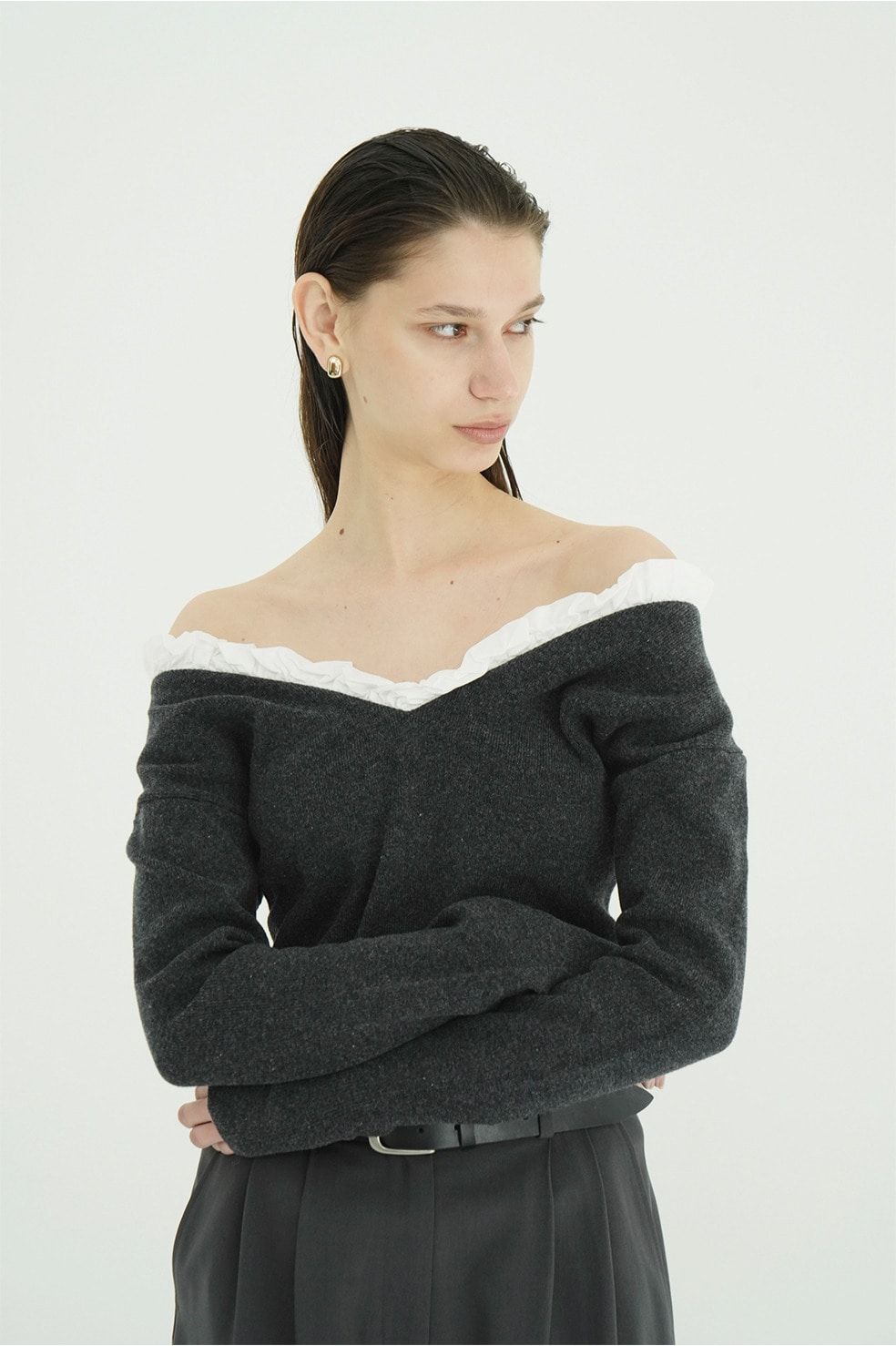 ツーウェイ フリルニットトップス - 2WAY FRILL V NECK KNIT TOPS (GREY)
