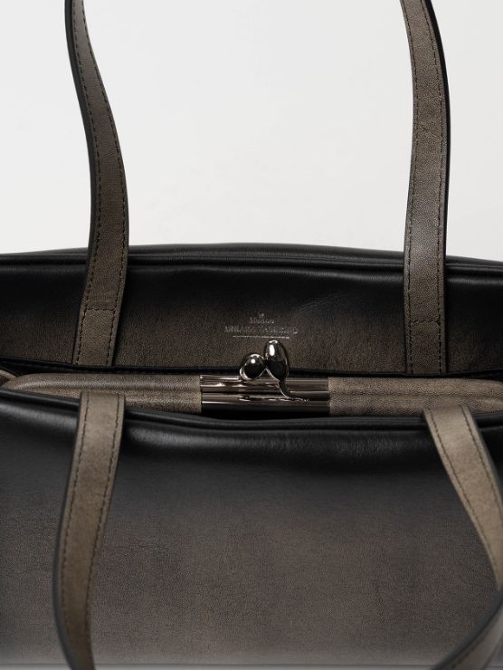 "ヴィンテージ" イースト-ウエスト バッグ- "VINTAGE" East-West Bag (BLACK)