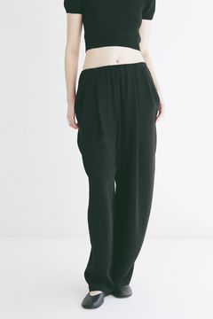 ドローストリングルーズタックパンツ - DRAWSTRING LOOSE TUCK PANTS (BLACK)