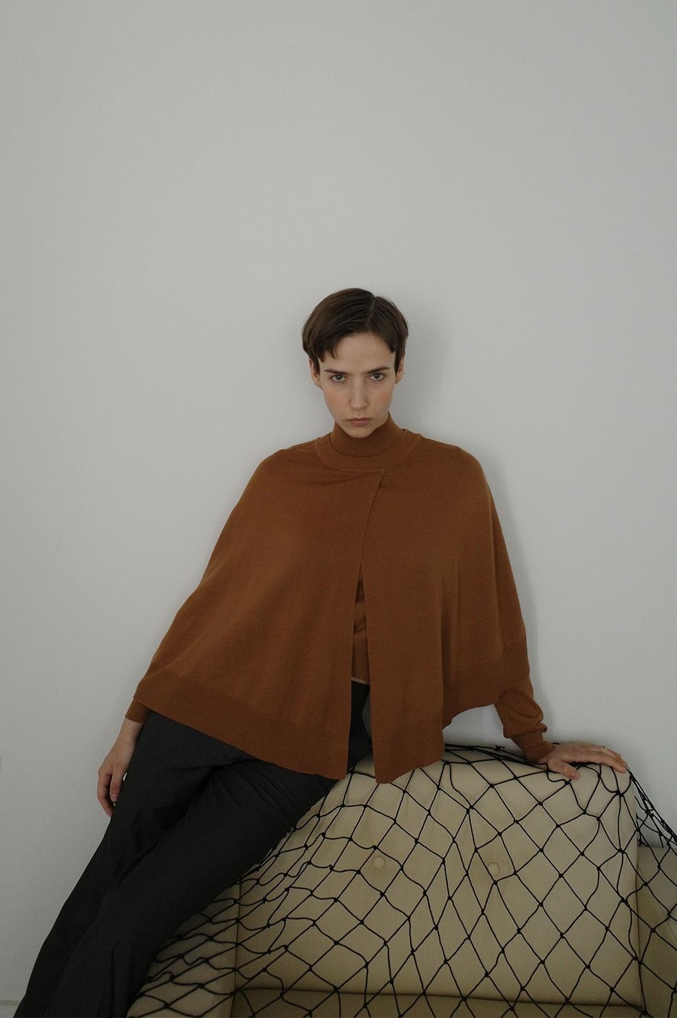 ケープ + ニットトップス - CAPE SET KNIT TOPS (CAMEL)