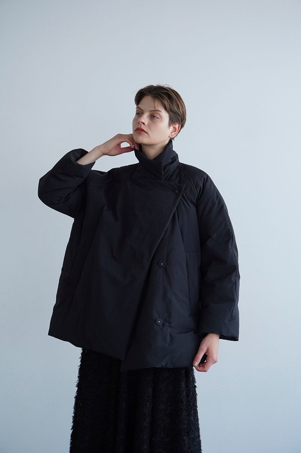 CLANE - コクーン ダウン コート - COCOON SHORT DOWN COAT - BLACK