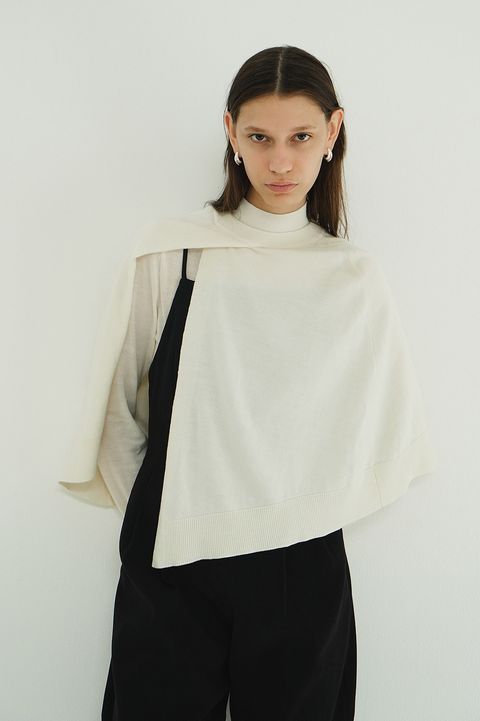 ケープ + ニットトップス - CAPE SET KNIT TOPS (WHITE)