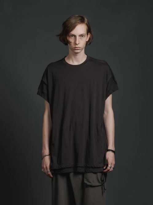 綿シルク 天竺 ショート スリーブ レイヤード ティーシャツ - double layerd short-sleeve t - DARK BROWN