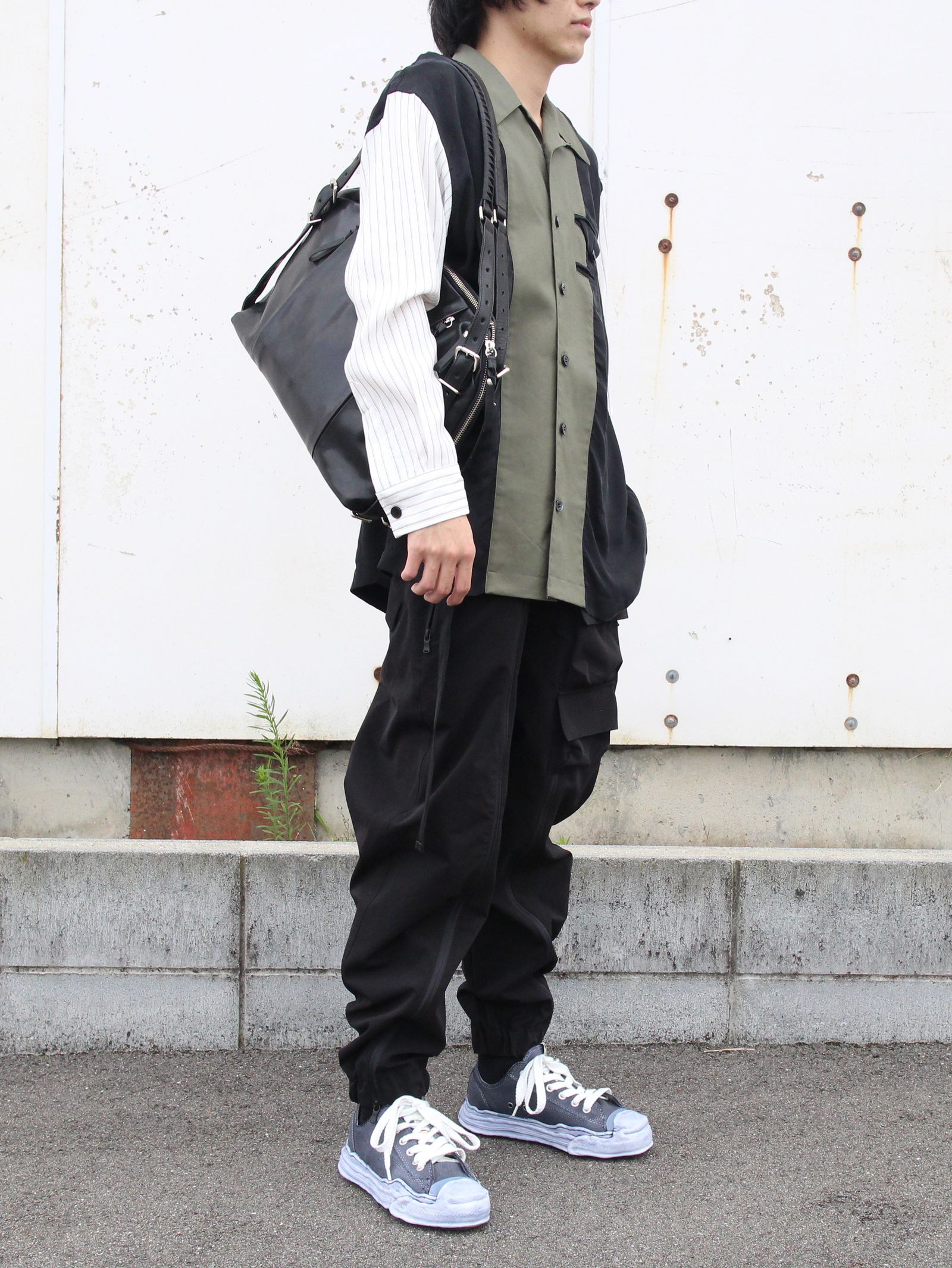 STYLE NO. 1049