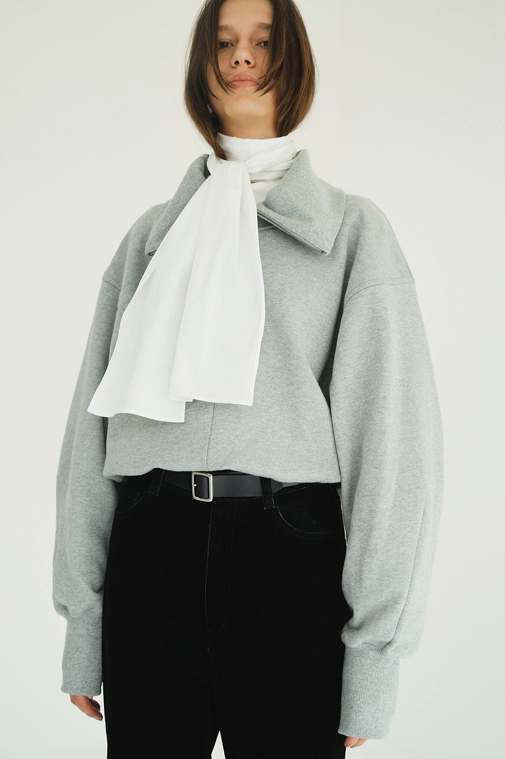 ハーフジップショートトップス｜ HALF ZIP SHORT TOPS (GREY)