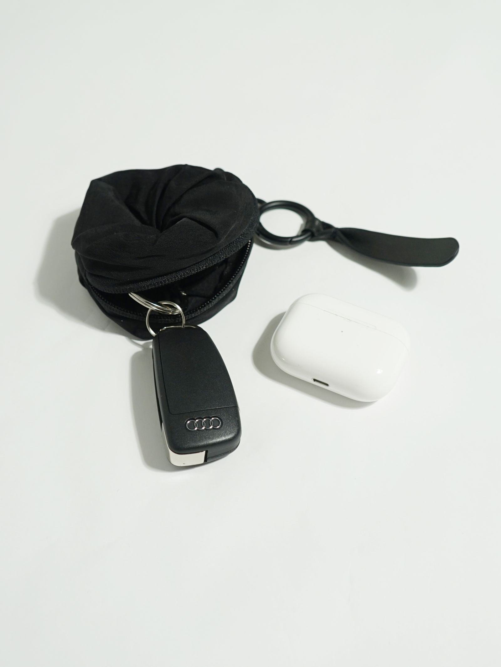 cote&ciel - AOOS SMOOTH NANO BLACK | バッグチャーム