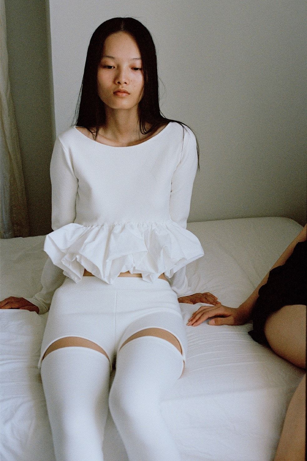 バルーンニットトップス - W BALLOON SHORT KNIT TOPS (WHITE)