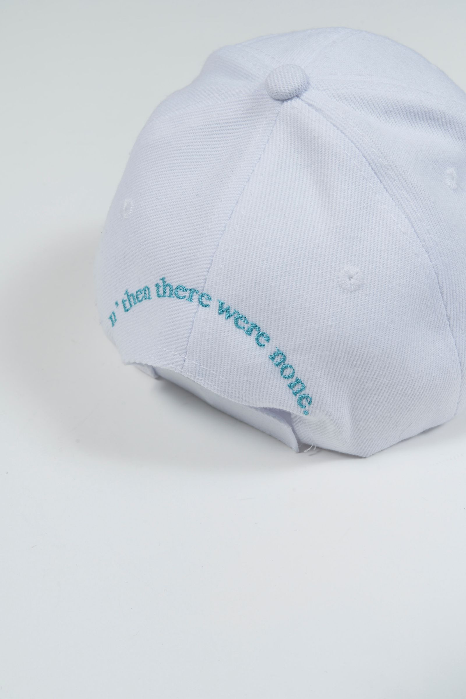 ベースボール キャップ - THE "MET" Embroidery 6PANEL CAP WHITE