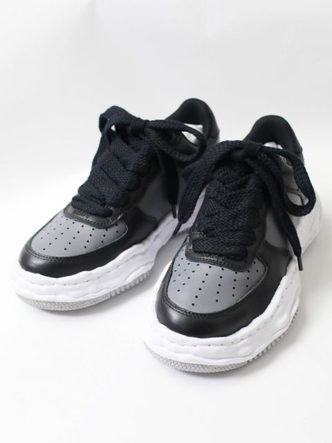 "WAYNE" OG Sole LEATHER Low-top Sneaker - BLACK×GREY