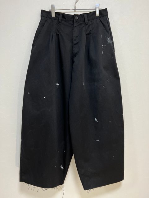 ツータック クロップドパンツ - TWO TUCK CROPPED  PANTS - DISTRESSED FABRIC BLACK