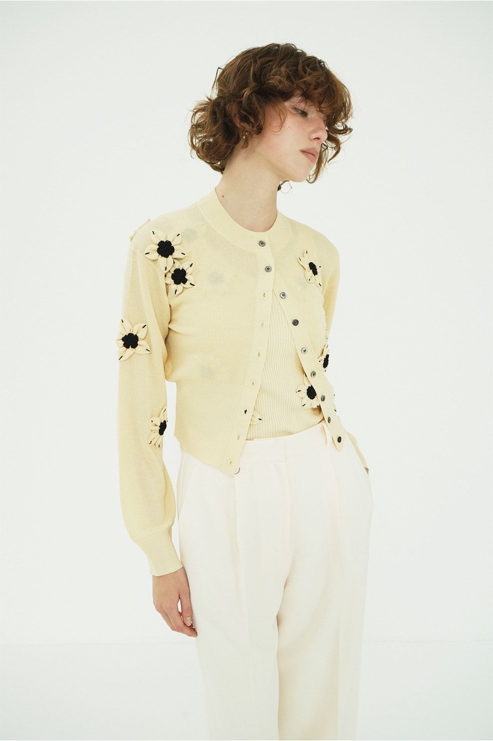 ニットカーディガン - FLOWER MOTIF KNIT CARDIGAN (YELLOW)