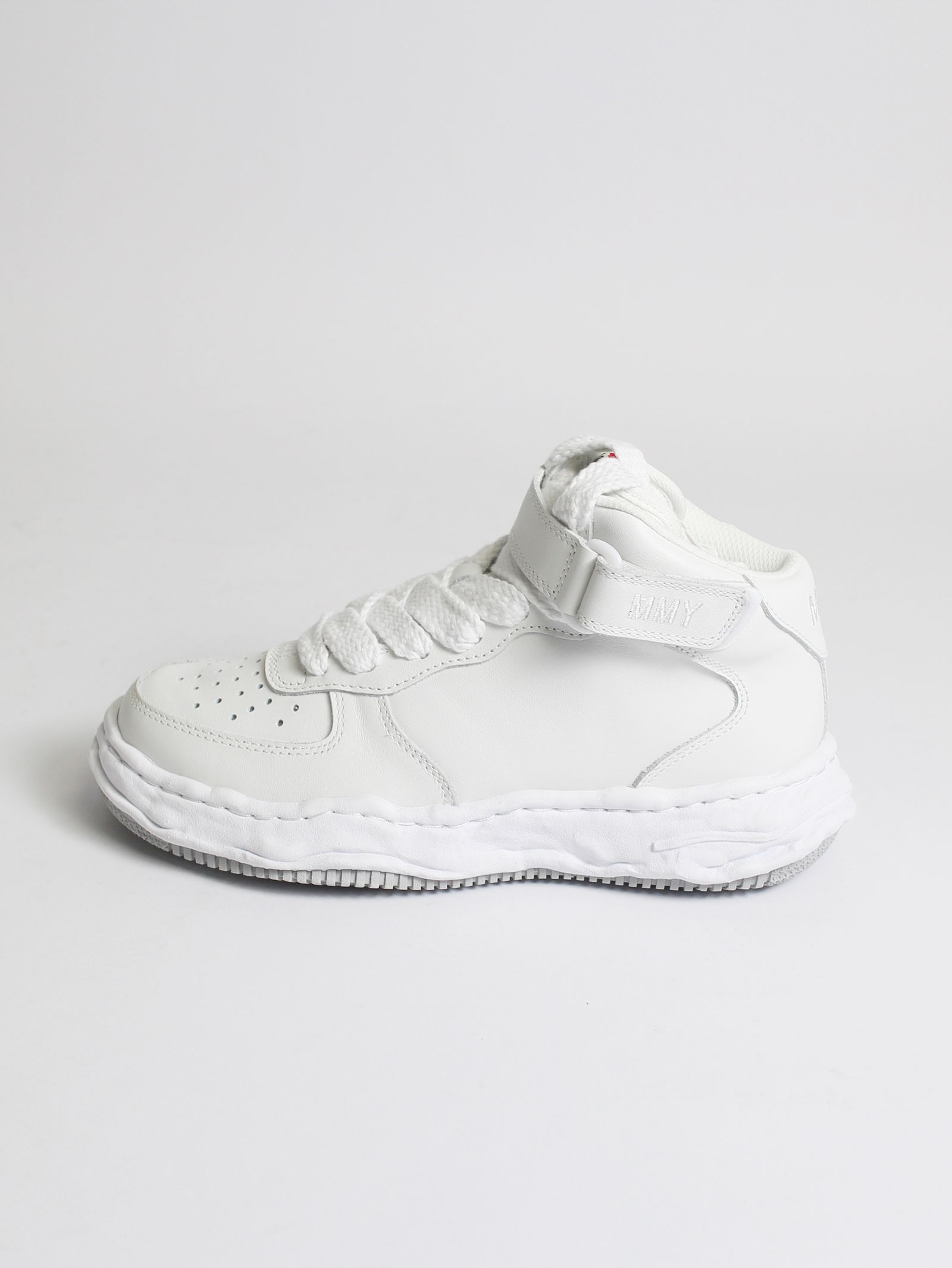 "WAYNE" OG Sole Leather High-top Sneaker  A07FW701 - WHITE